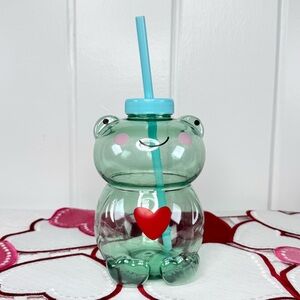 NEW Target Bullseye Playground Valentines Day Frog Drink Vessel